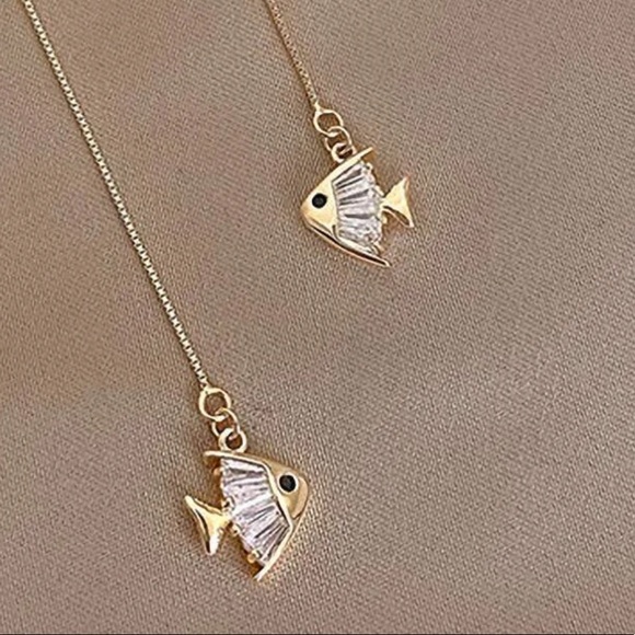 Fish Threader Earrings - Picture 3 of 4